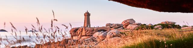 Phare du Mean Ruz à Ploumanac'h | Perros-Guirec | Côtes d'Armor (Bretagne)