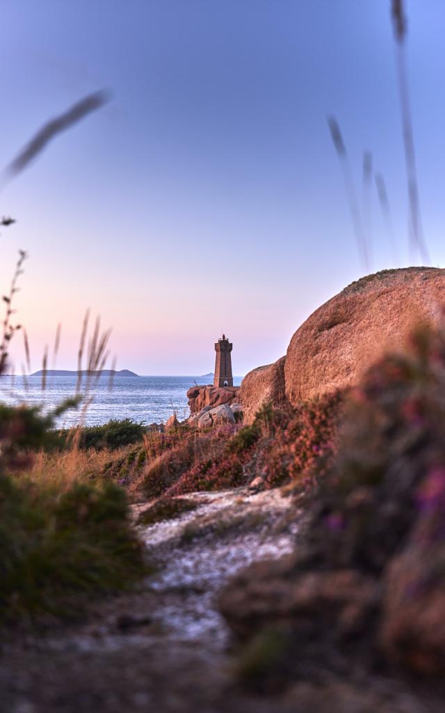 Phare Mean Ruz - Ploumanac'h - Perros-Guirec - Côte de Granit Rose - Côtes d'Armor (Bretagne)