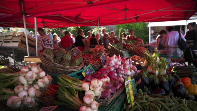 Marché Centre Ville 01