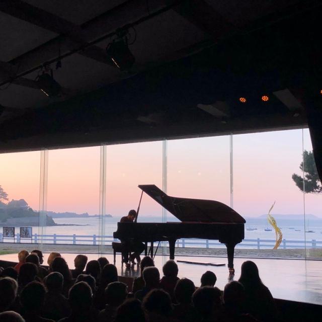 Adam Laloum | Festival Musique de Chambre 2022 | Palais des Congrès de Trestraou