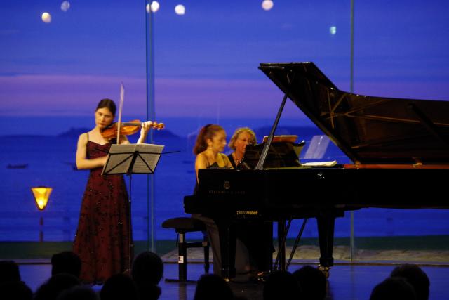 Fanny Clamagirand (violon) et Vanya Cohen (piano) | Festival Musique de Chambre 2017 | Palais des congrès de Trestraou