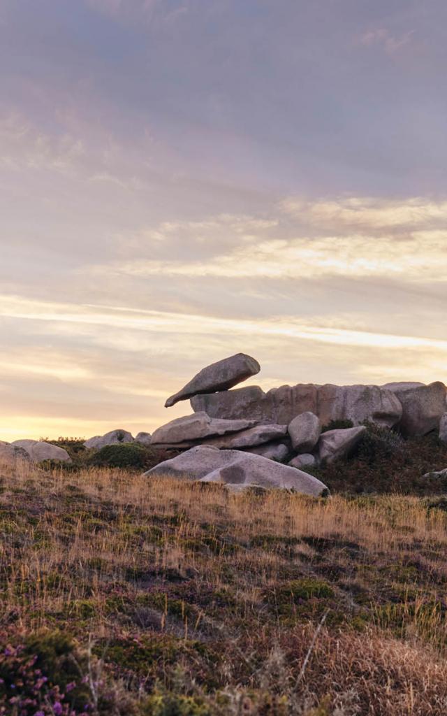 La bouteille, rochers - Ploumanac'h - Sentier des douaniers | Perros-Guirec | Côtes d'Armor (Bretagne)