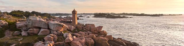 Vue du ciel , rochers - Phare de Ploumanac'h | Ploumanac'h - Sentier des douaniers | Côte de Granit Rose | Perros-Guirec | Côtes d'Armor (Bretagne)