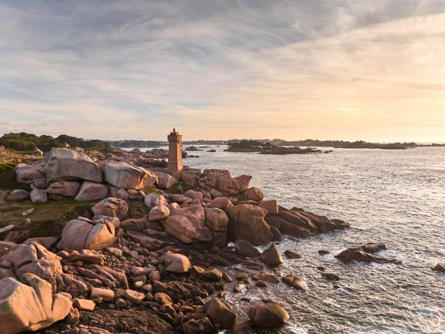 Vue du ciel , rochers - Phare de Ploumanac'h | Ploumanac'h - Sentier des douaniers | Côte de Granit Rose | Perros-Guirec | Côtes d'Armor (Bretagne)