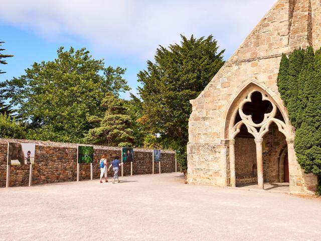 OT - Exposition eglise Saint-Jacques - Perros-Guirec - Côte de Granit Rose - Côte d'Armor - Bretagne