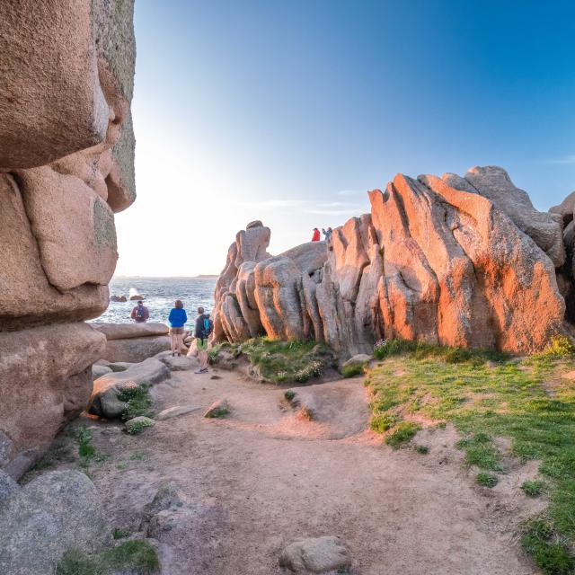 OT - Rochers - sentier des douaniers - Ploumanac'h - Perros-Guirec