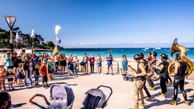 Perros-Guirec - Plage de Trestraou - Les Escales Musicales - Chimair