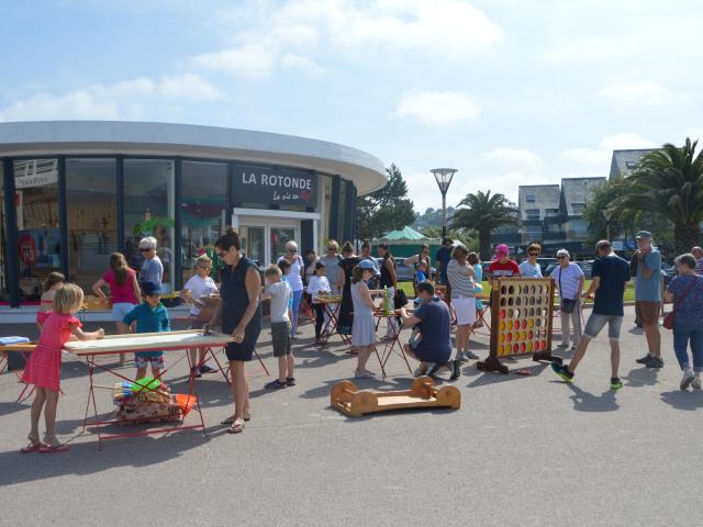 Jeux Géants Trestraou Les Estivales Rotonde